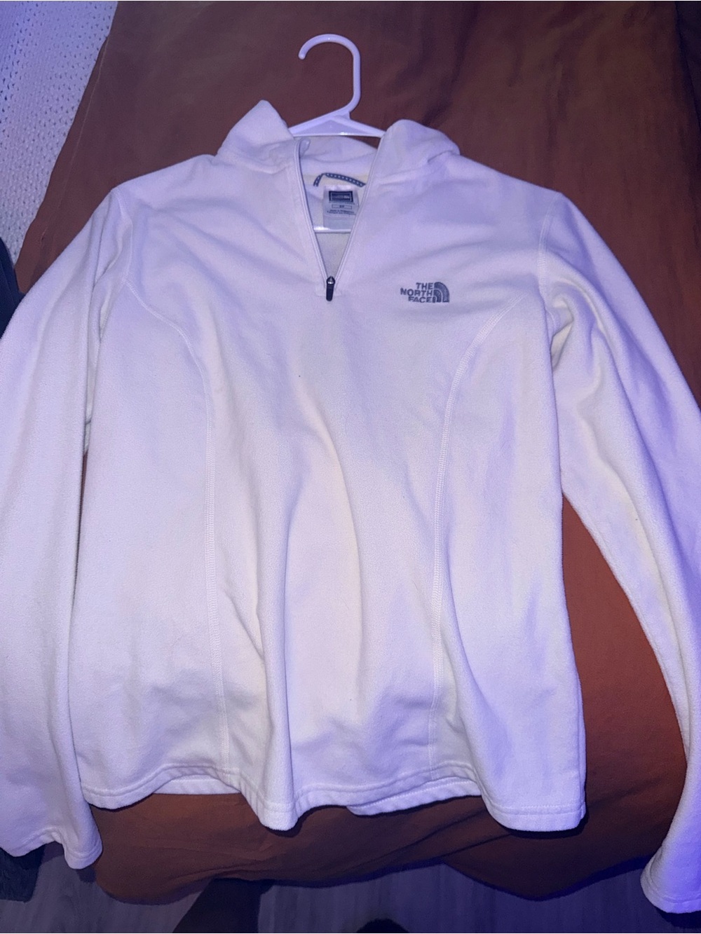 The North Face Women’s Cream Quarter-Zip Fleece Pullover